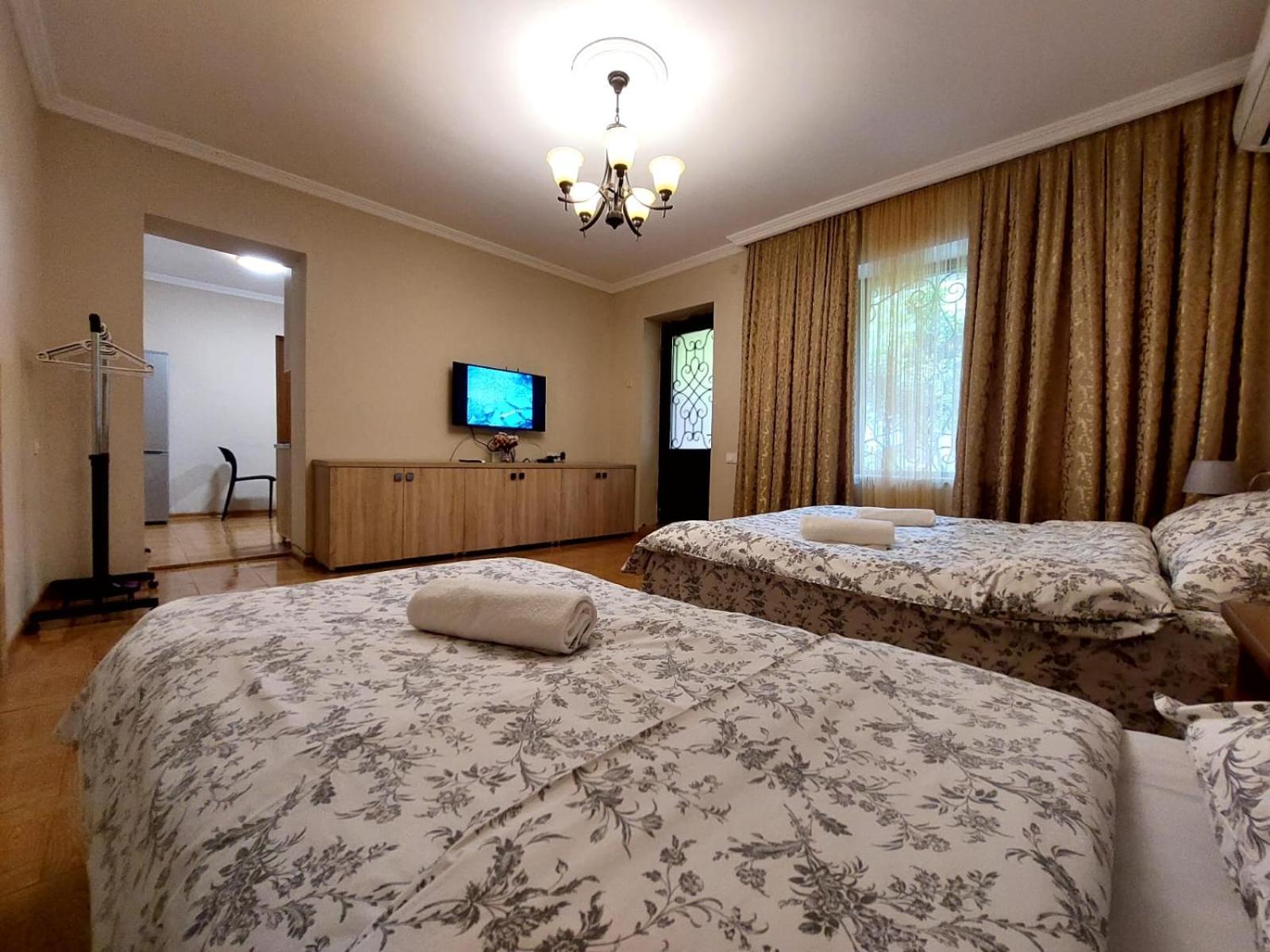 Geo Kutaisi Apartment ภายนอก รูปภาพ